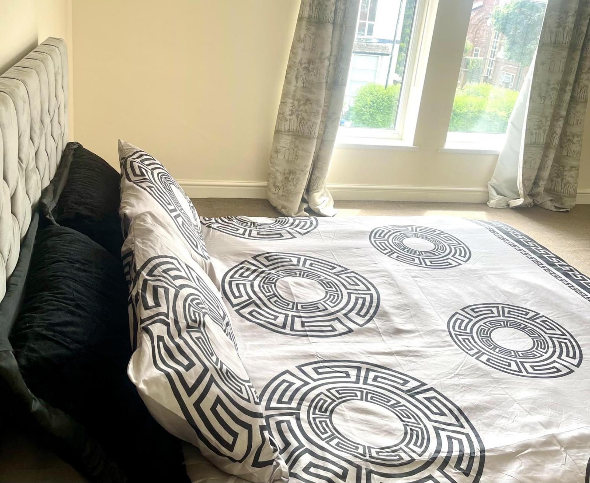 Stylish 1-Bed Apt - Sleeps 4 - Parking - Wifi Manchester Exteriér fotografie