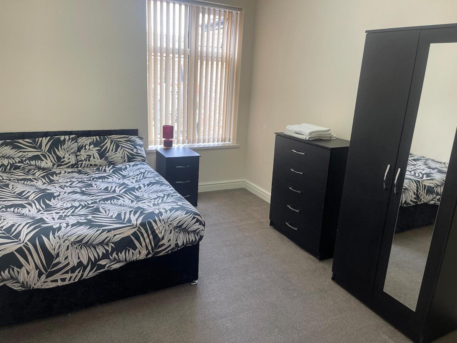 Stylish 1-Bed Apt - Sleeps 4 - Parking - Wifi Manchester Exteriér fotografie